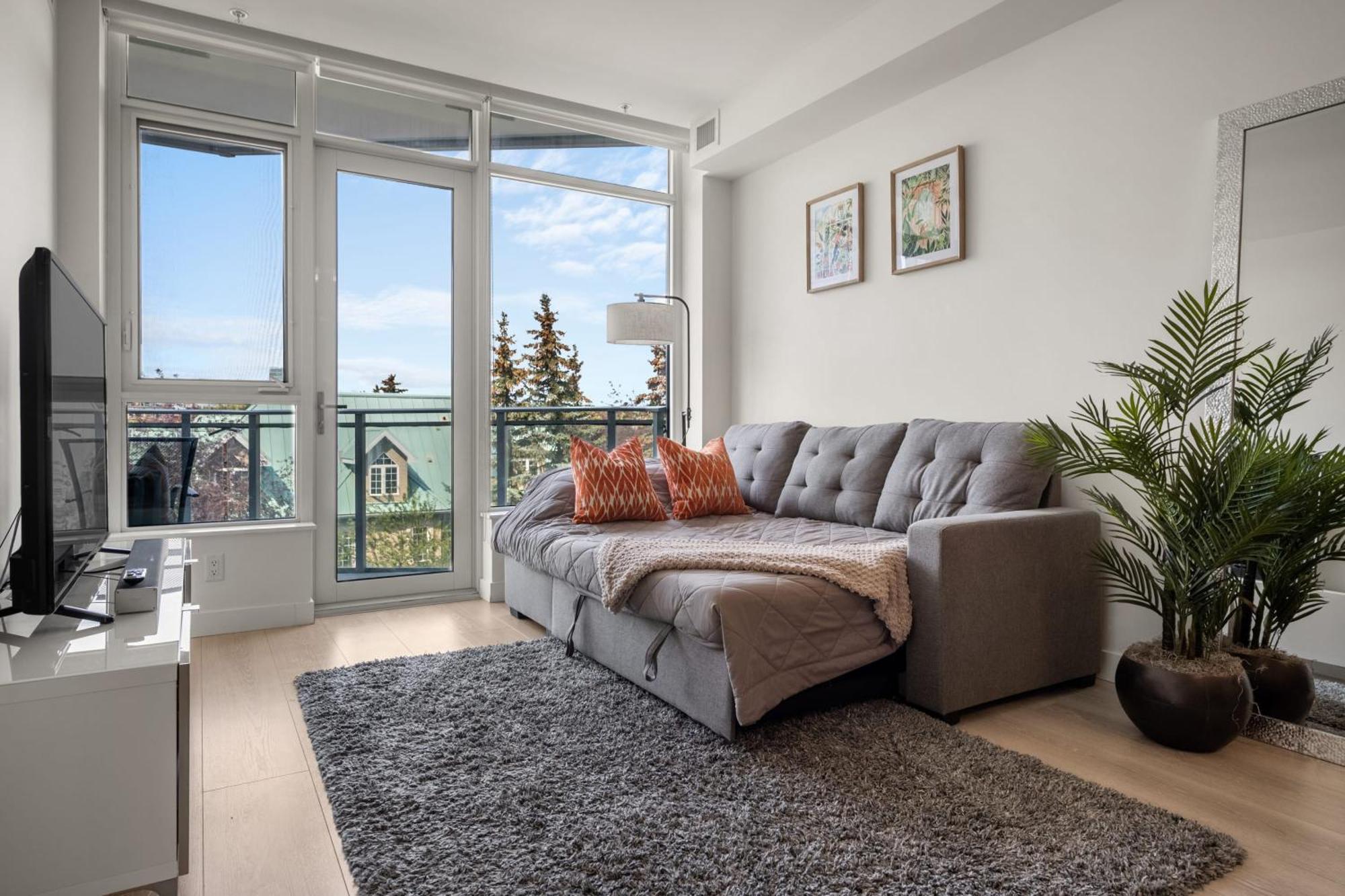 Guest Favorite Riverside Retreat- Walking Trails, Downtown Near Stampede! Free Banff Pass, Wine, Gym, Parking! YYC Exteriör bild